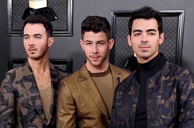 'When You Look Me In The Eyes' Lyrics by Jonas Brothers