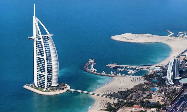Top 7 Amazing Facts about Dubai