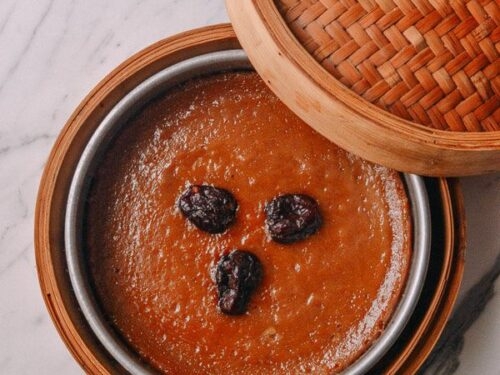 These Are the 10 Luckiest Foods You Can Eat on Chinese New Year