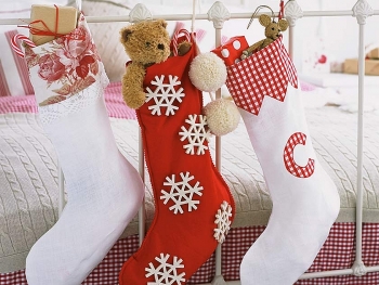 How To Make Lovely Christmas Stockings