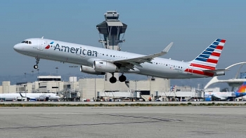 What is American Airlines - Stock Surges despite Record Loss: Short Sellers, Reddit Stock Forum