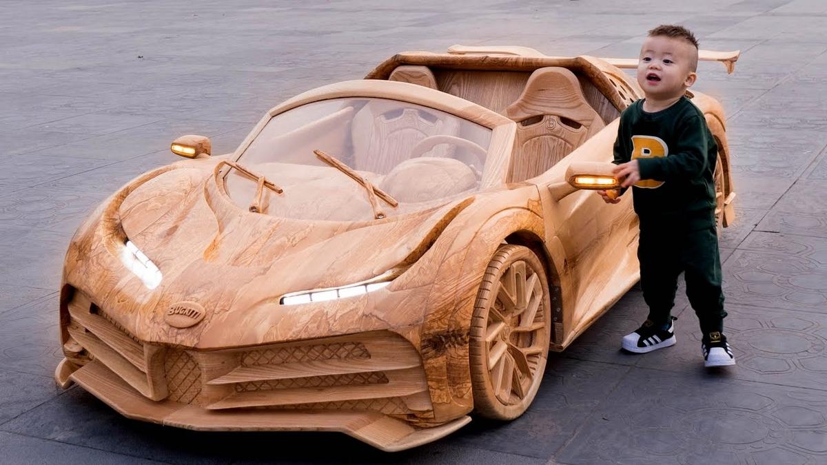 Wooden 'supercar' Bugatti Centodieci Made in Vietnam