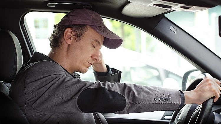 Best Drinks Keep You Awake While Driving, According to Professional Drivers
