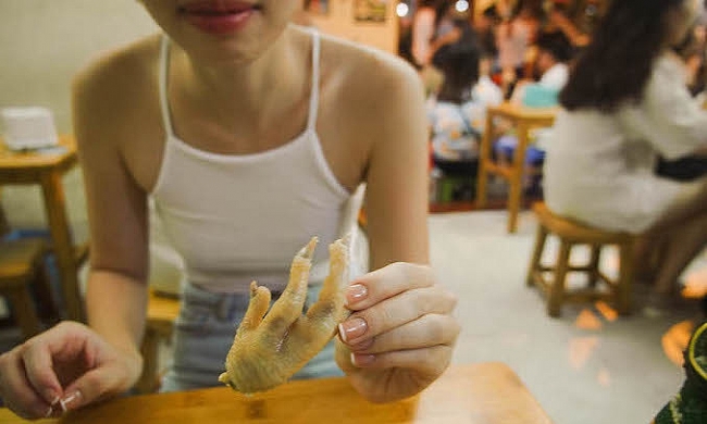 facts about chicken feet false accusations health beauty benefits