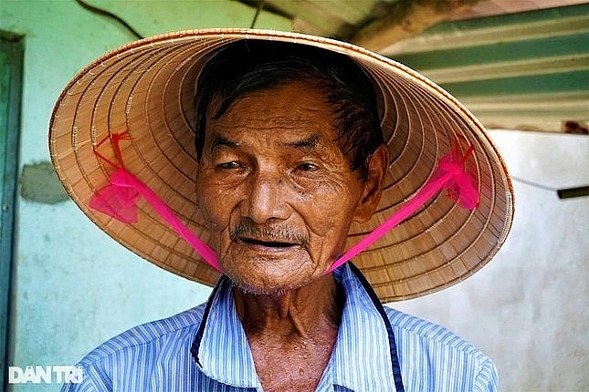 Meet A Vietnamese Mutant Who Hasn't Slept for 50 Years - Top 10 