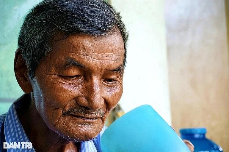 Meet A Vietnamese Mutant Who Hasn't Slept for 50 Years - Top 10 "Superman" in the World