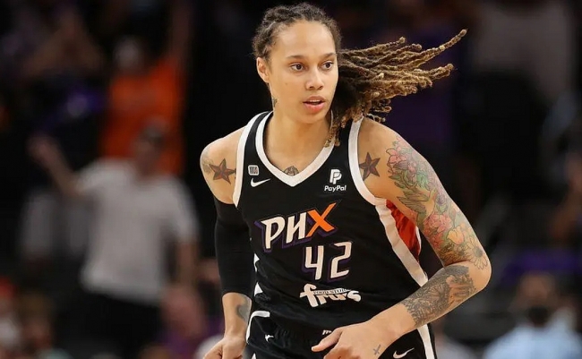 Who is Brittney Griner: Detention in Russia, Biography, Personal Life,  Family, Career and Net Worth