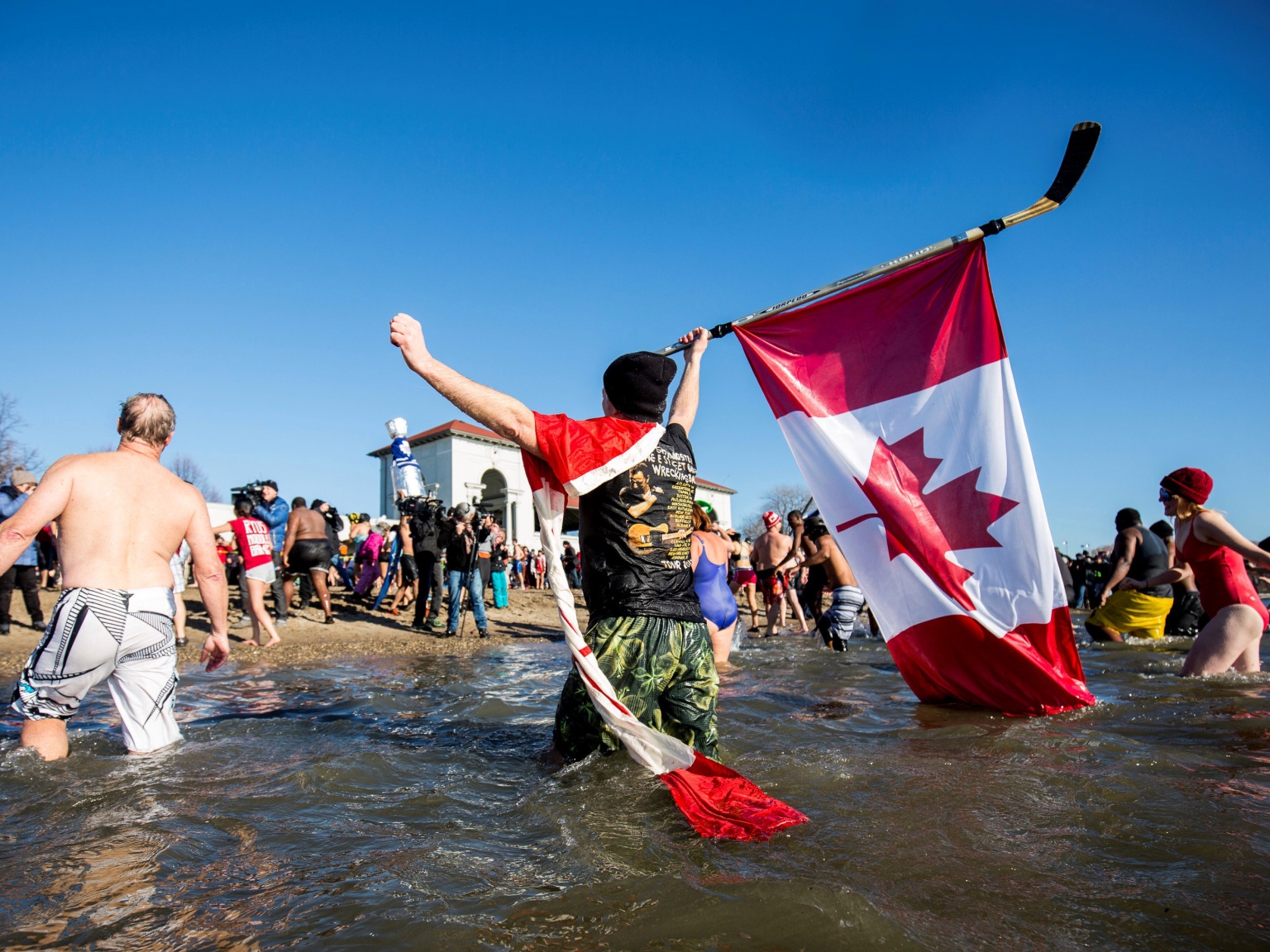 Amazing New year's traditions you should in Canada!